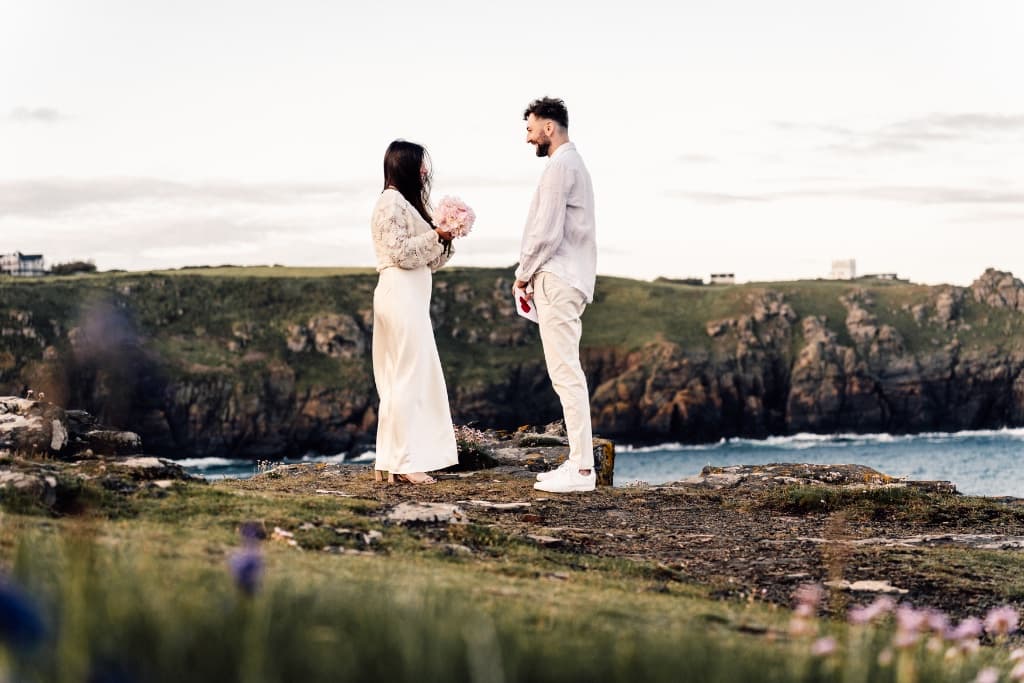 Couple on Cornwall cliffs